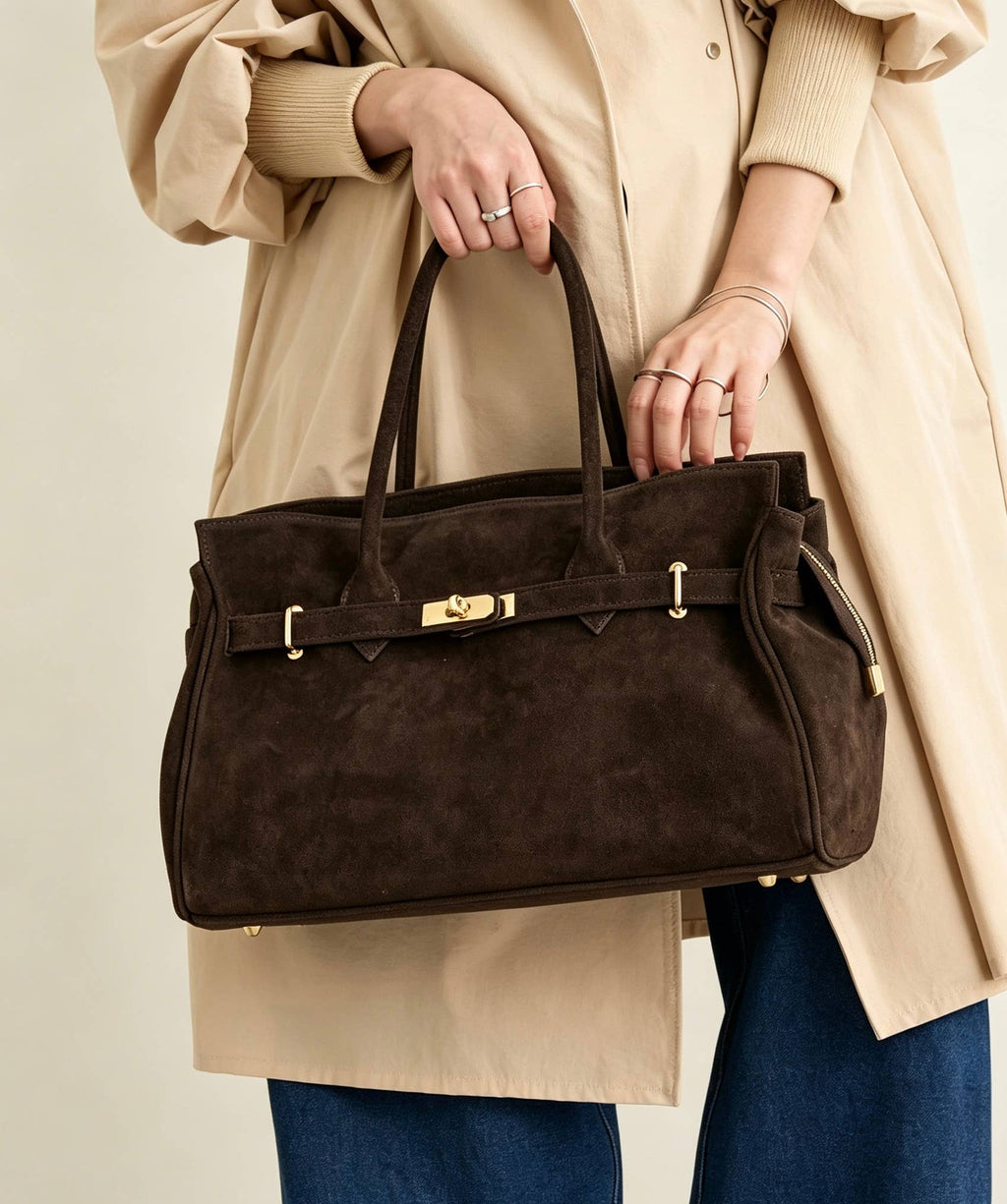 Tote-Tasche aus Wildleder mit goldfarbenen Details – Dunkelbraun