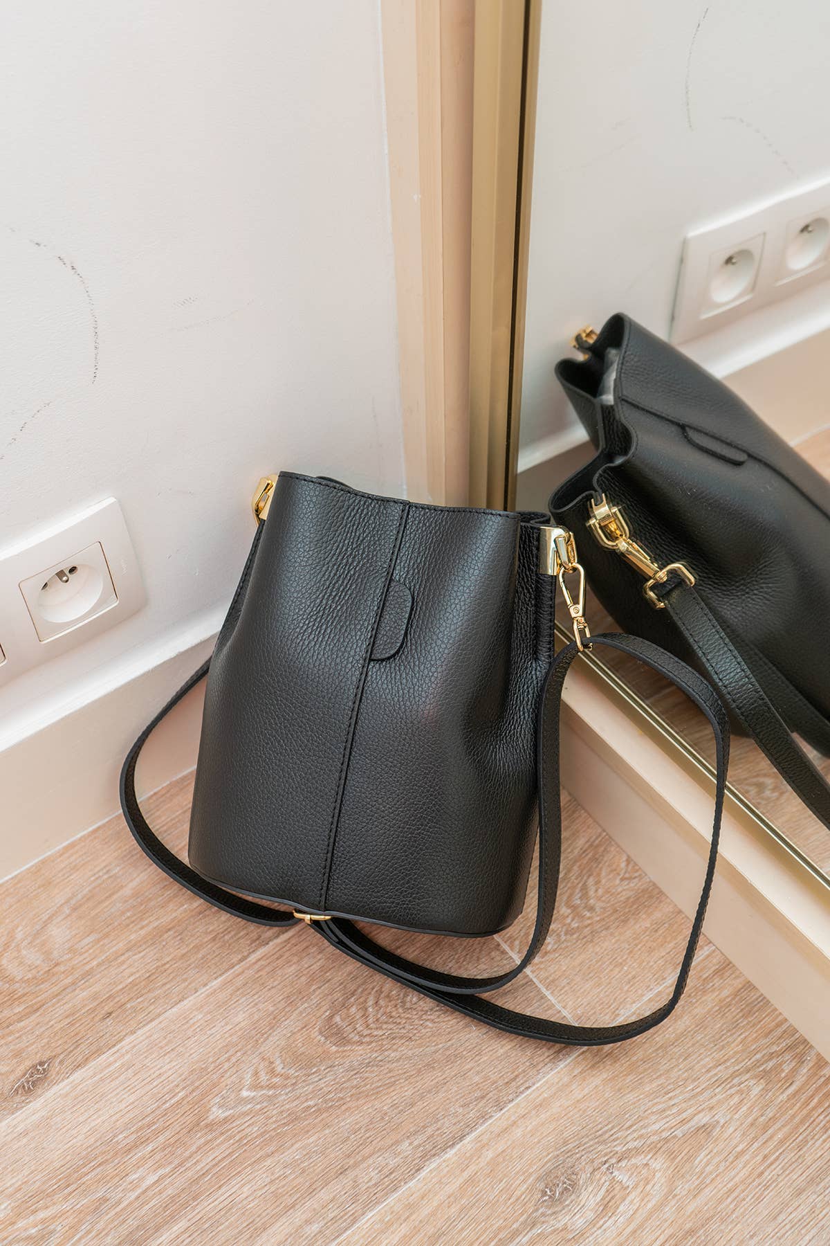 LILWENN Handtasche Schwarz – Elegante Damen Henkeltasche aus Echtleder