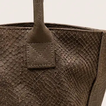 LOLA Leder Handtasche Python-Prägung – Elegante Damen Crossbody Bag
