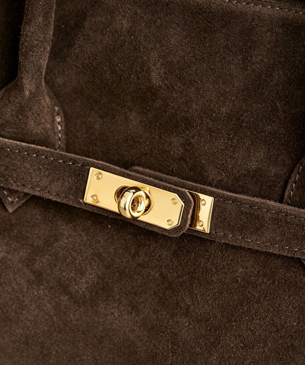 Tote-Tasche aus Wildleder mit goldfarbenen Details – Dunkelbraun