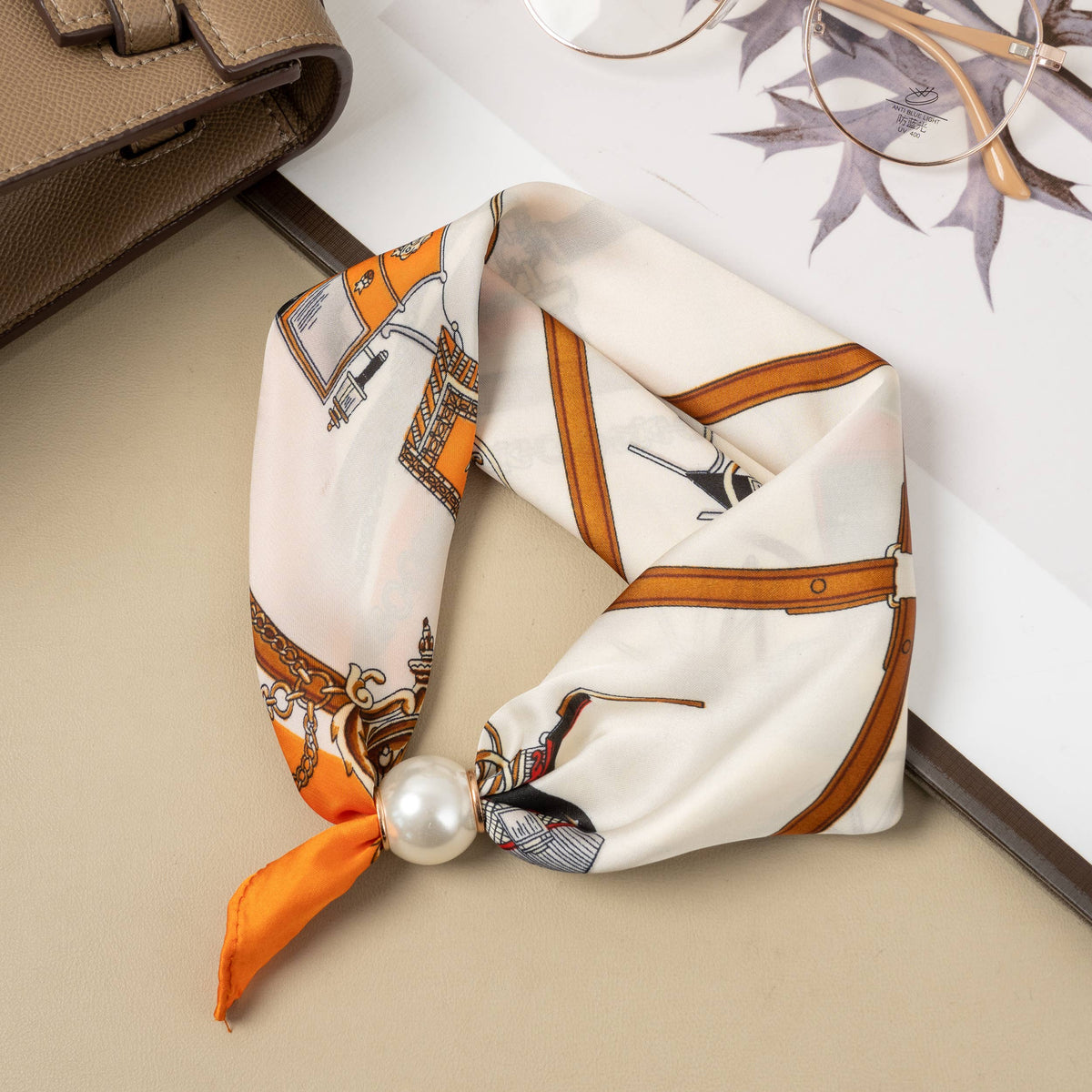 Halstuch mit Magnetperle – Kettenmuster Orange