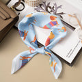 Foulard Dackel Hellblau 70 × 70 cm – Halstuch mit Seidengefühl