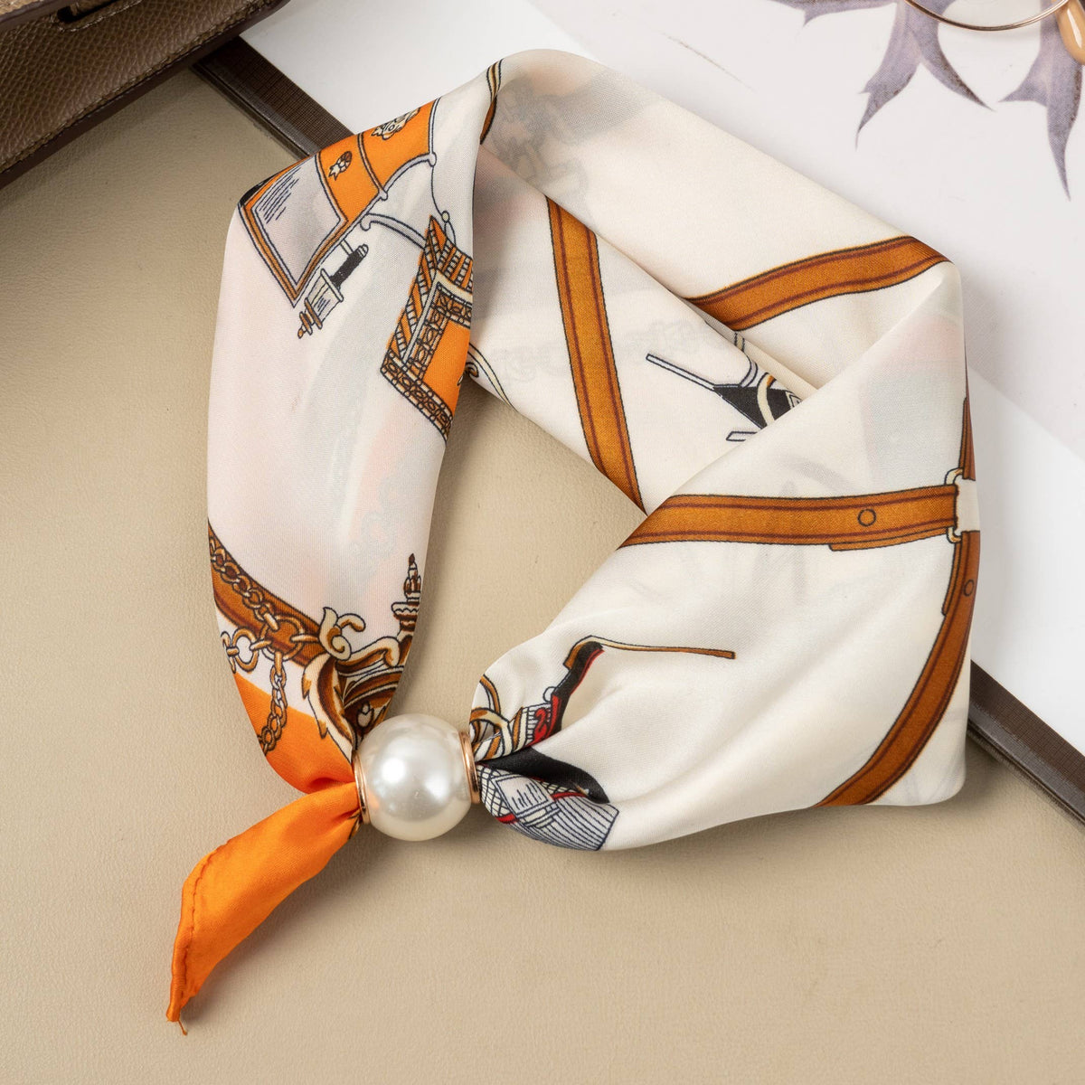 Halstuch mit Magnetperle – Kettenmuster Orange